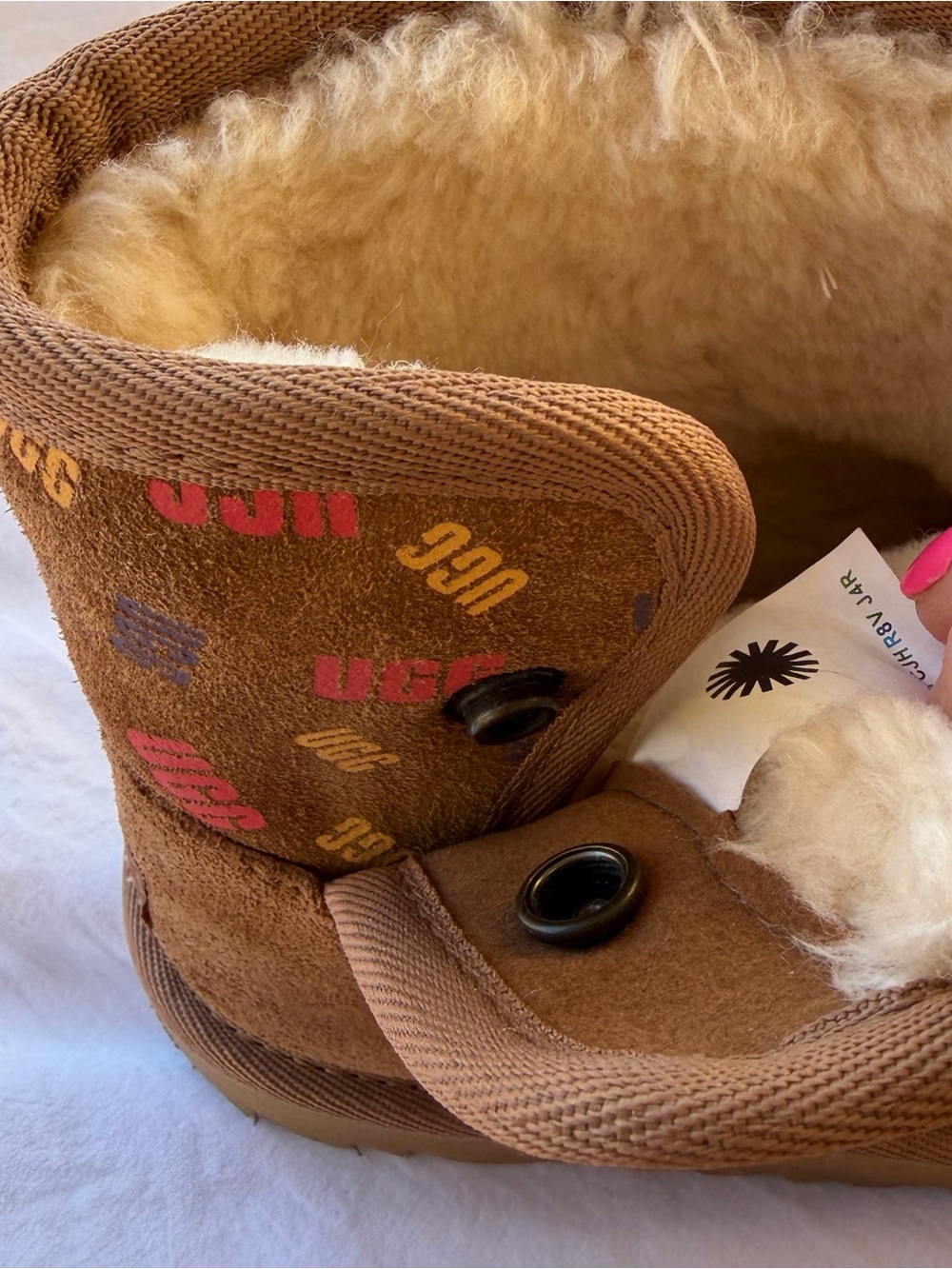UGG Kids Like New!! Jona Confetti Logo Suede Boots Sz 3 - Picture 10 of 11